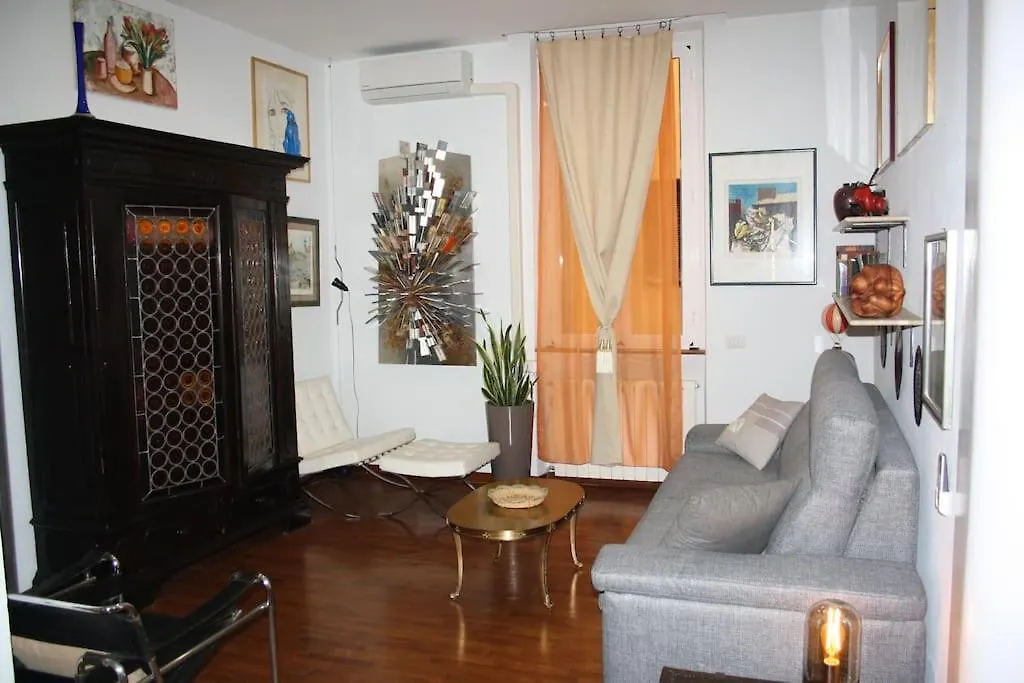 Colosseo Vintage Apartment ローマ